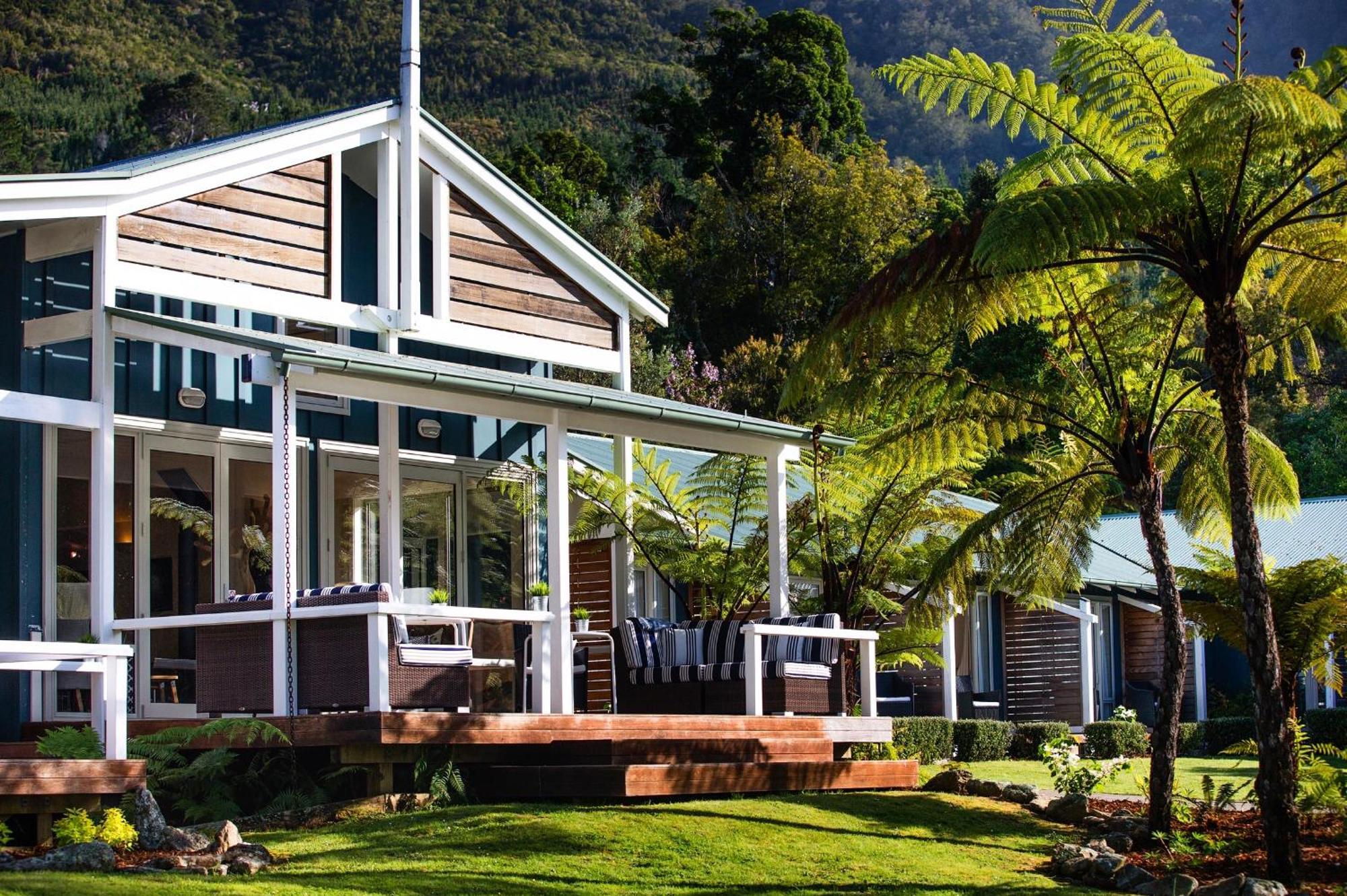 Raetihi Lodge Kenepuru Sounds 外观 照片