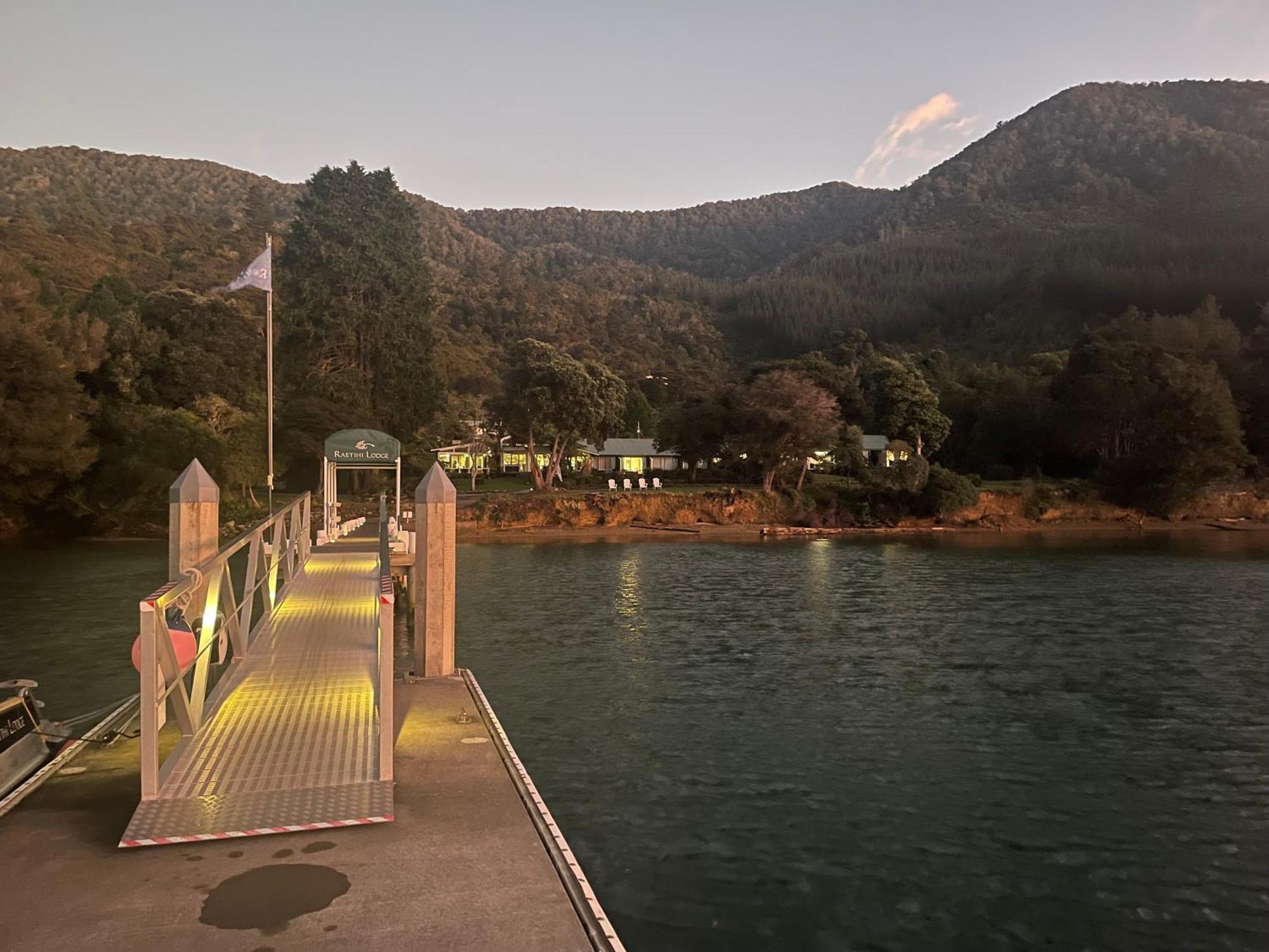 Raetihi Lodge Kenepuru Sounds 外观 照片